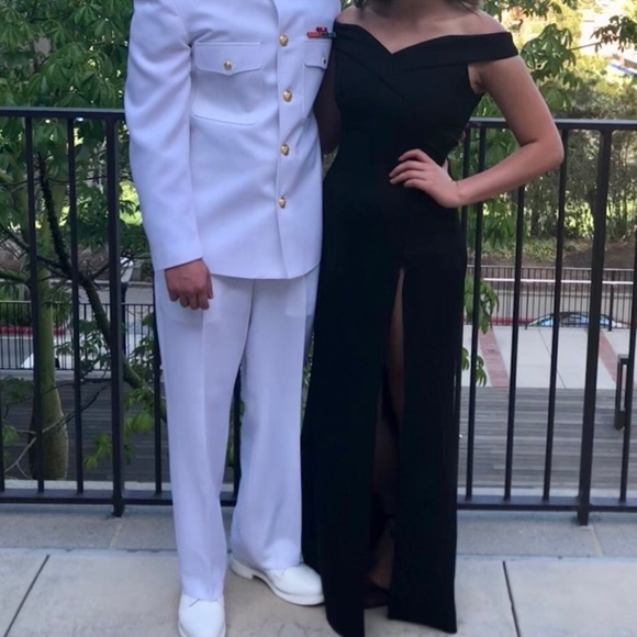 Showpo Black Off the Shoulder Dress - Picture 3 of 3